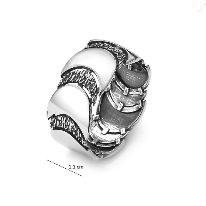 Srebrny pierścionek pr925 oksydowany z unikatowym wzorem