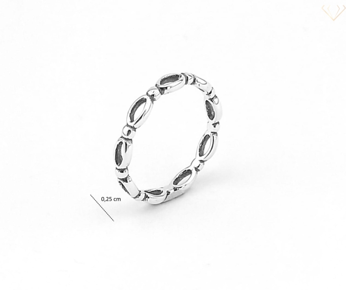 Srebrny pierścionek pr.925