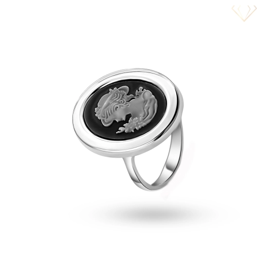 Srebrny pierścionek z wizerunkiem kobiety Kamea 