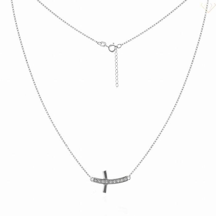 Srebrny naszyjnik z zawieszką krzyż z cyrkoniami